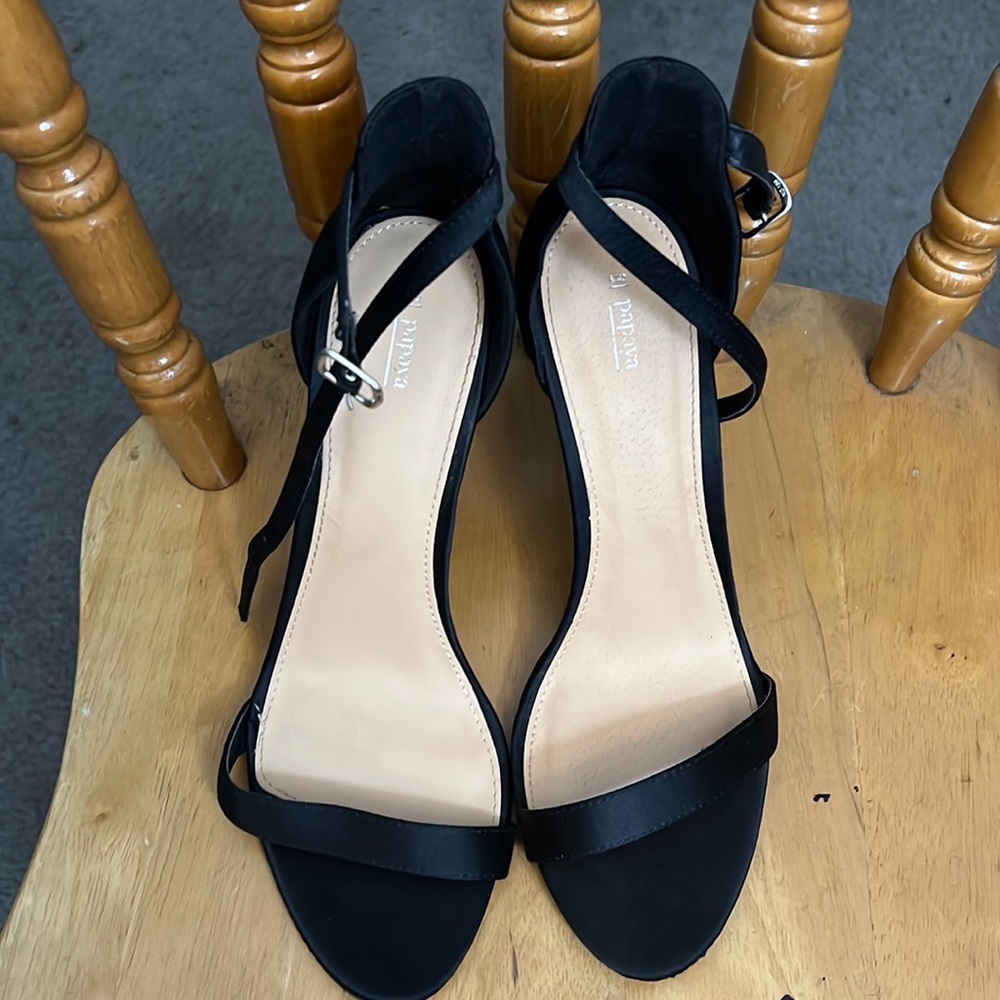 Black papaya heels
